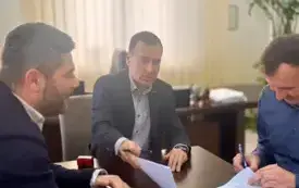 Podpisana umowa na rozbudowę sieci wodociągowej w Gminie Białobrzegi (1)