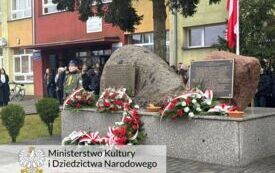 Miejsca pamięci (3)