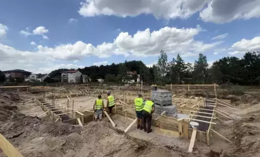 Ruszyła budowa dworca autobusowego w Białobrzegach – miasto wkracza w nową erę komunikacji