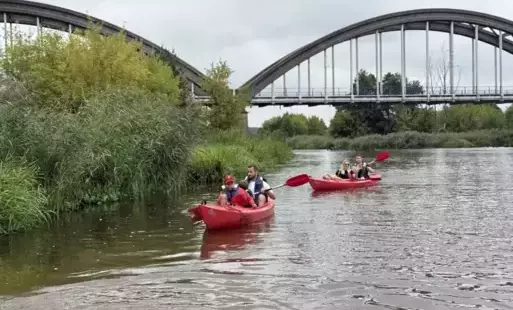 VII Białobrzeskie Regaty Kajakowe – wspólnota nad Pilicą, smak tradycji i medale dla wszystkich 