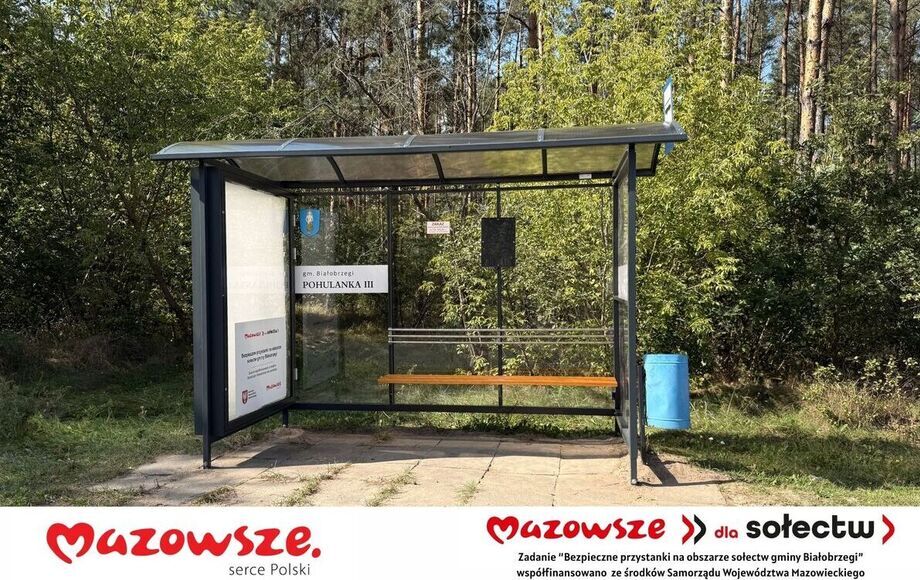Gmina Białobrzegi zakończyła budowę 8 nowych przystanków autobusowych